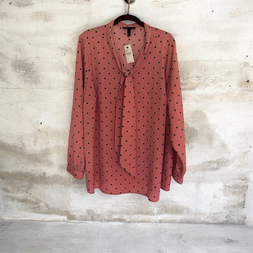 Lane Bryant Pink Polka Dot Blouse with Tie Neck New With Tags size 18/20 plus